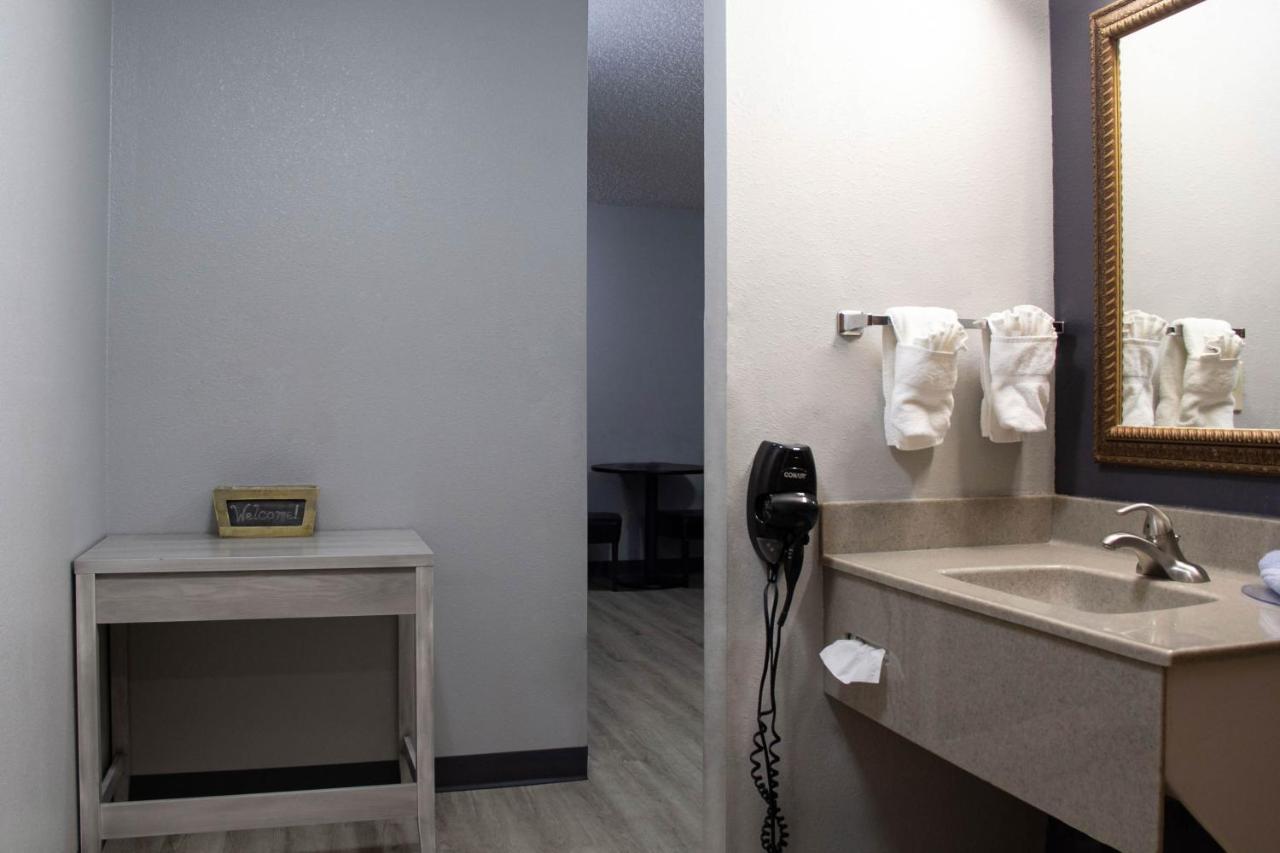 New Victorian Inn & Suites-נורפולק מראה חיצוני תמונה
